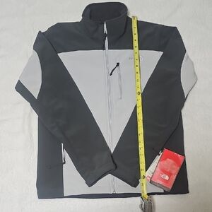 The North Face Men's Black and Gray Performance Jacket
